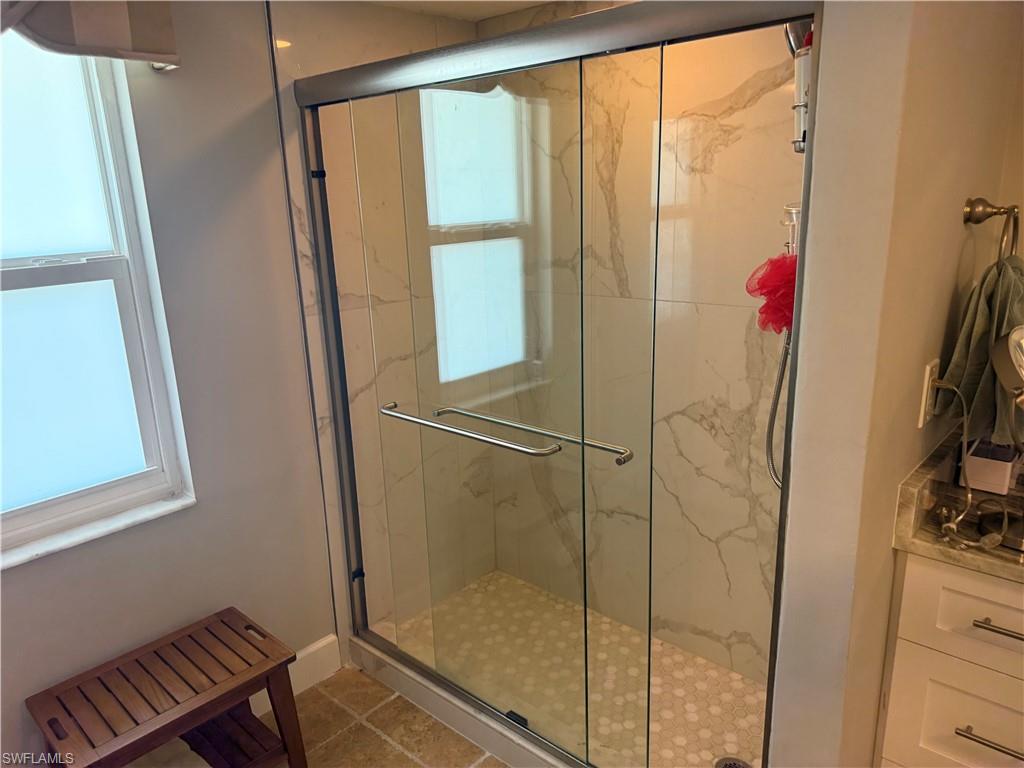 QUARTERDECK COVE - Residential