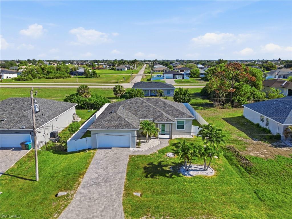 CAPE CORAL - Residential