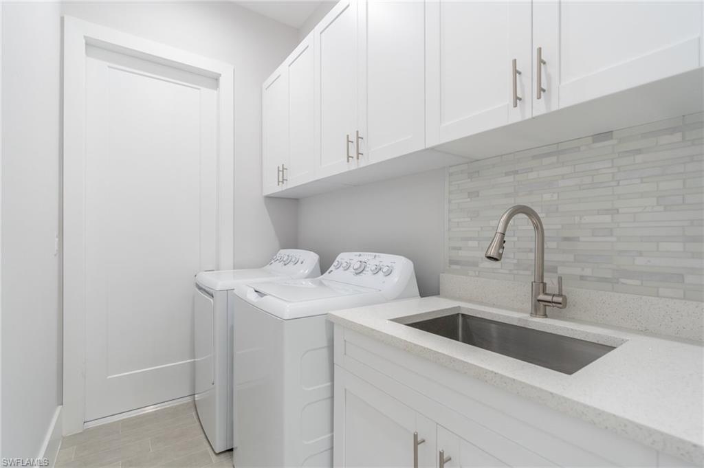 NAPLES PARK - Residential