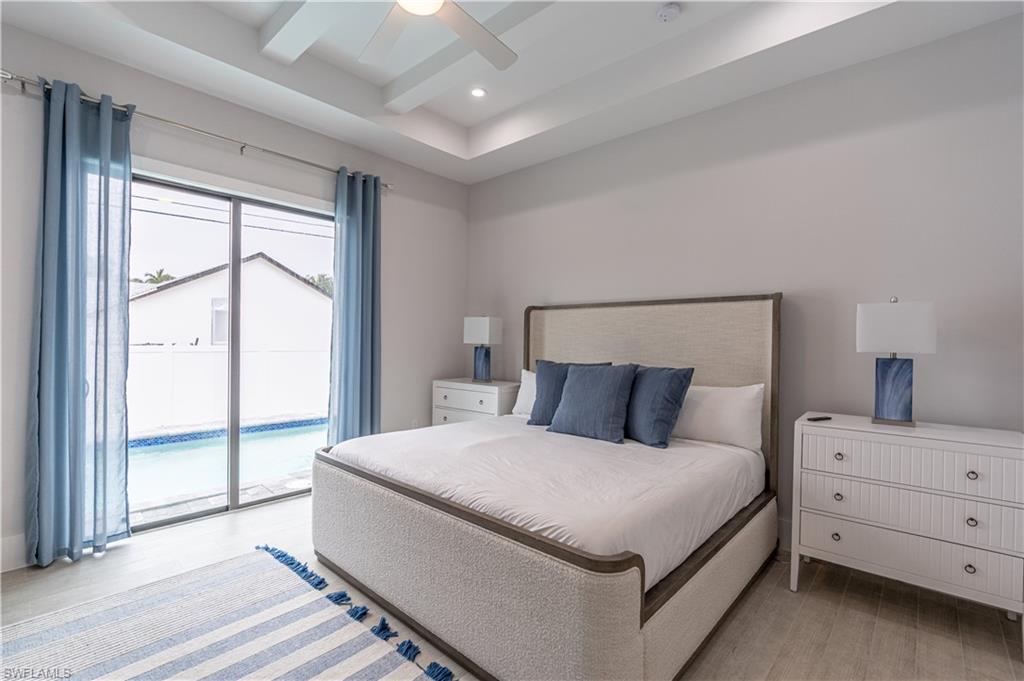 NAPLES PARK - Residential