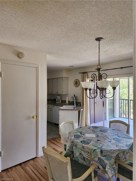 HIDDEN GARDENS - Residential