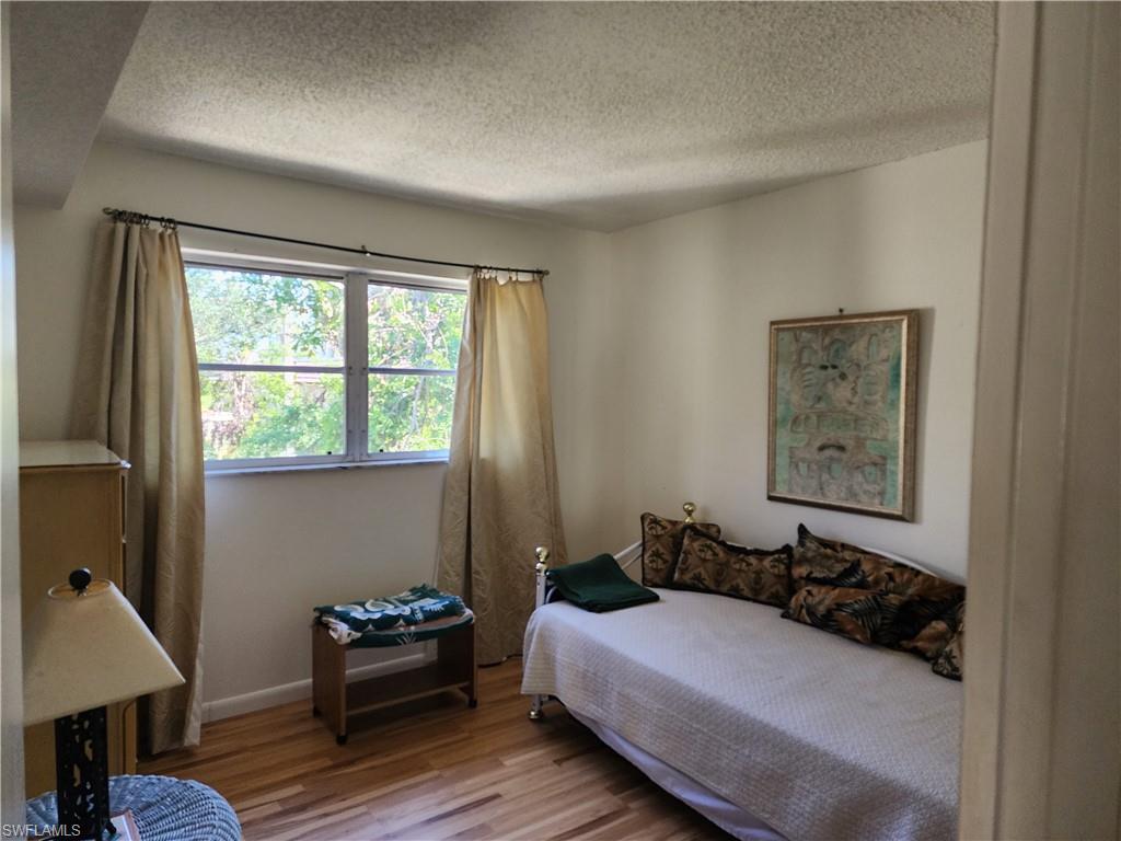 HIDDEN GARDENS - Residential