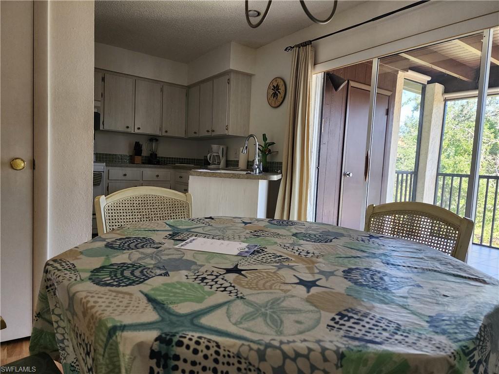 HIDDEN GARDENS - Residential