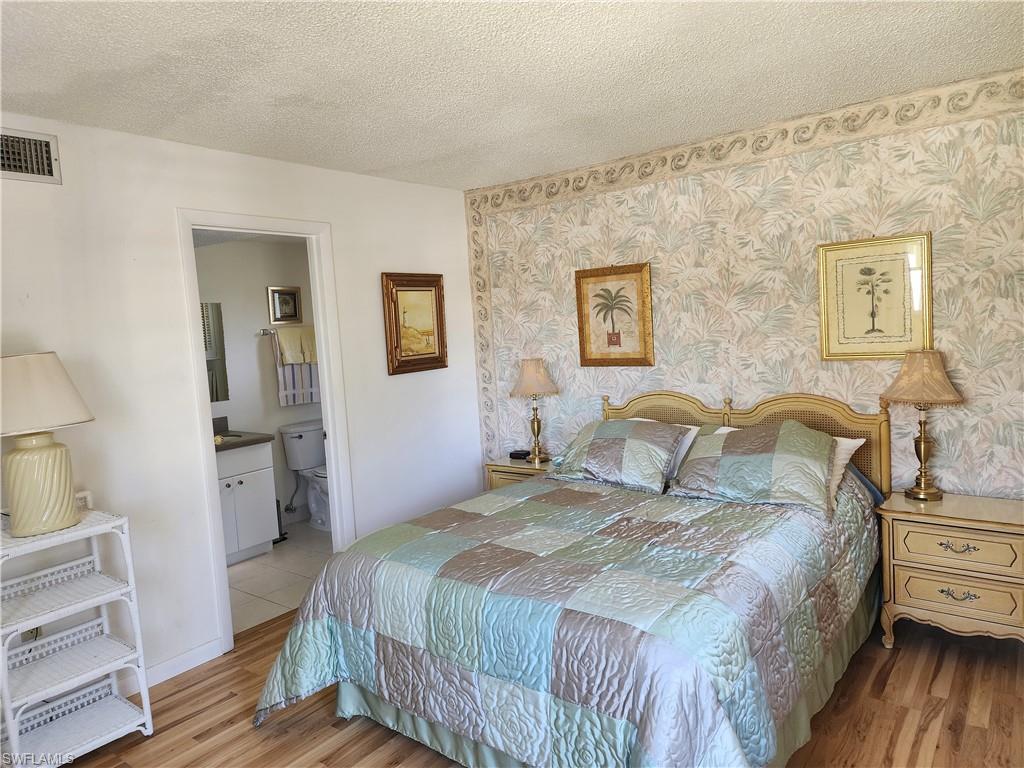 HIDDEN GARDENS - Residential