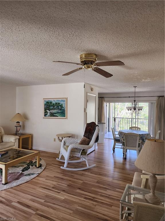 HIDDEN GARDENS - Residential