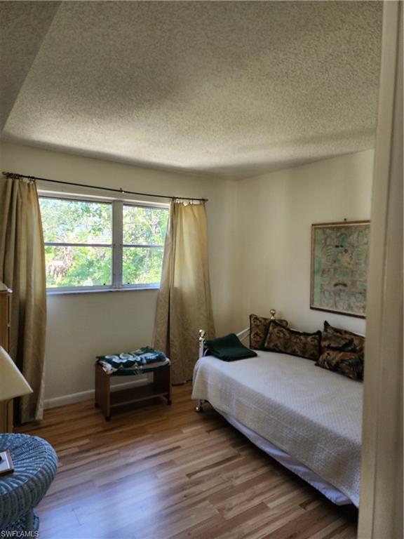 HIDDEN GARDENS - Residential