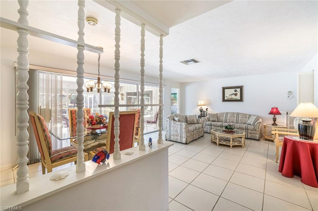 466 Golfview DR