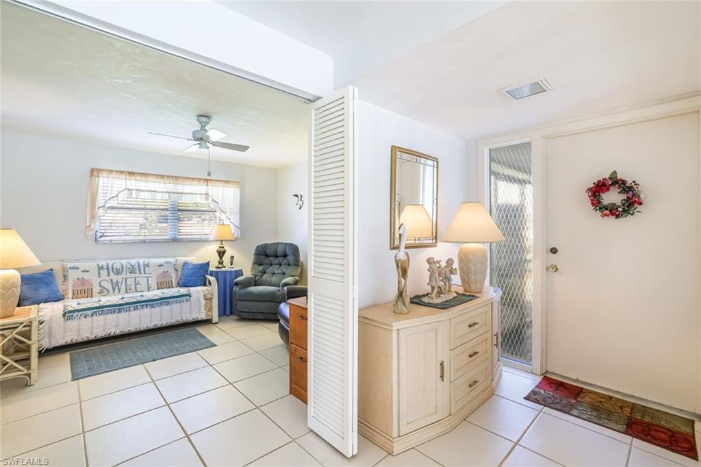 466 Golfview DR