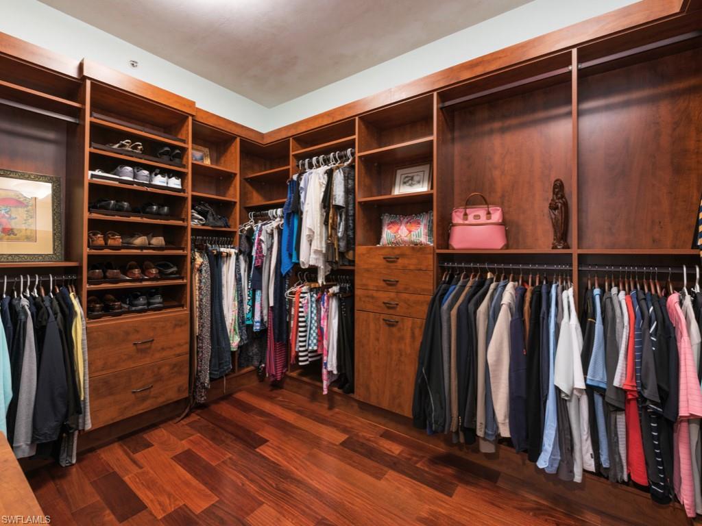 CASTELLA - Residential