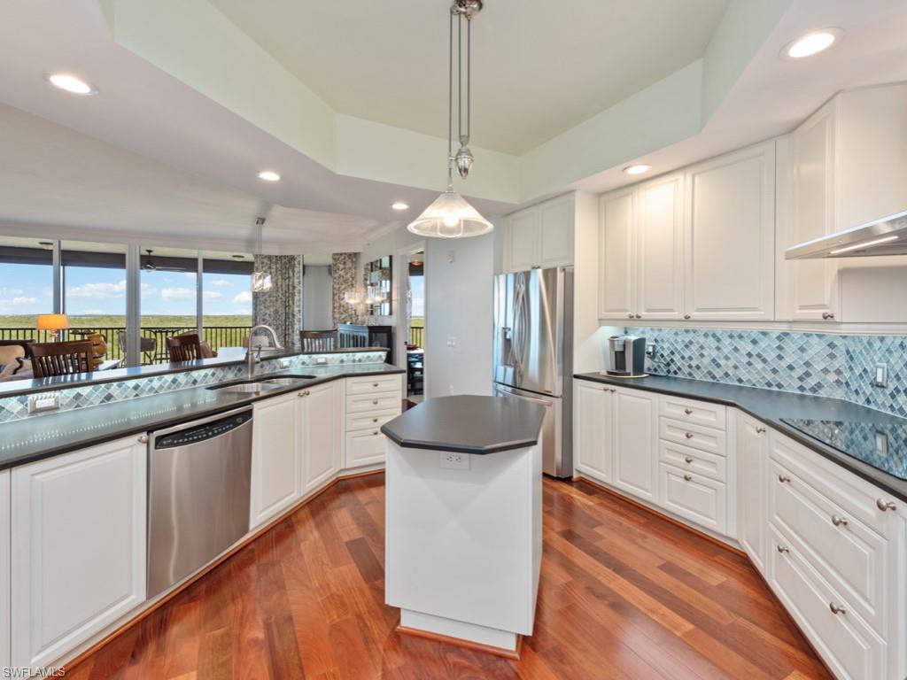 CASTELLA - Residential