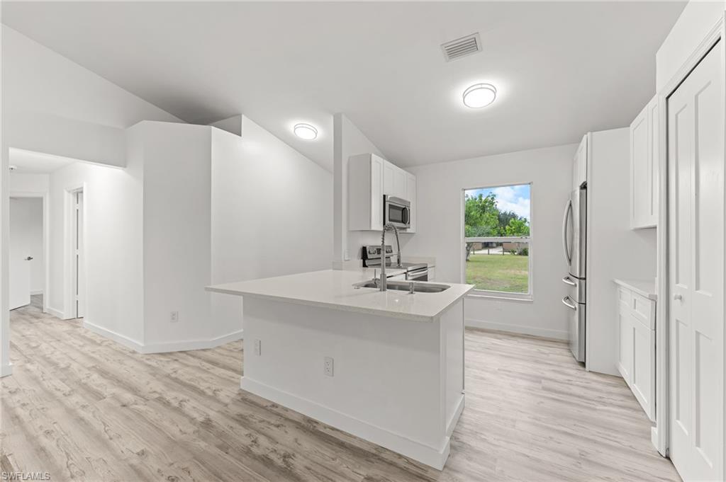 GOLDEN GATE ESTATES - Residential