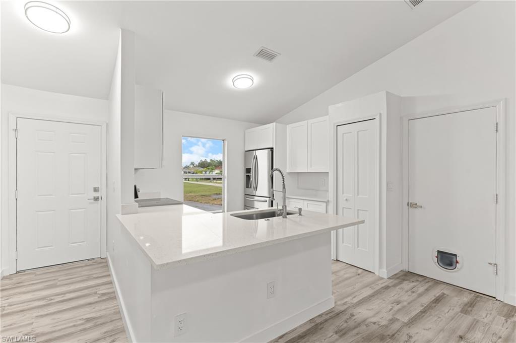 GOLDEN GATE ESTATES - Residential