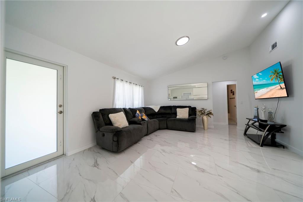 ISLAND PARK WOODLANDS - Residential