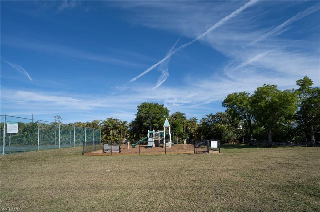 ISLAND PARK WOODLANDS - Residential