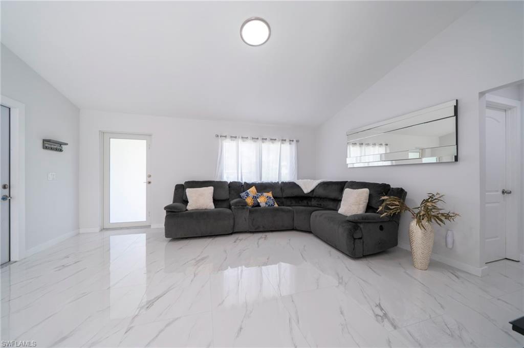 ISLAND PARK WOODLANDS - Residential