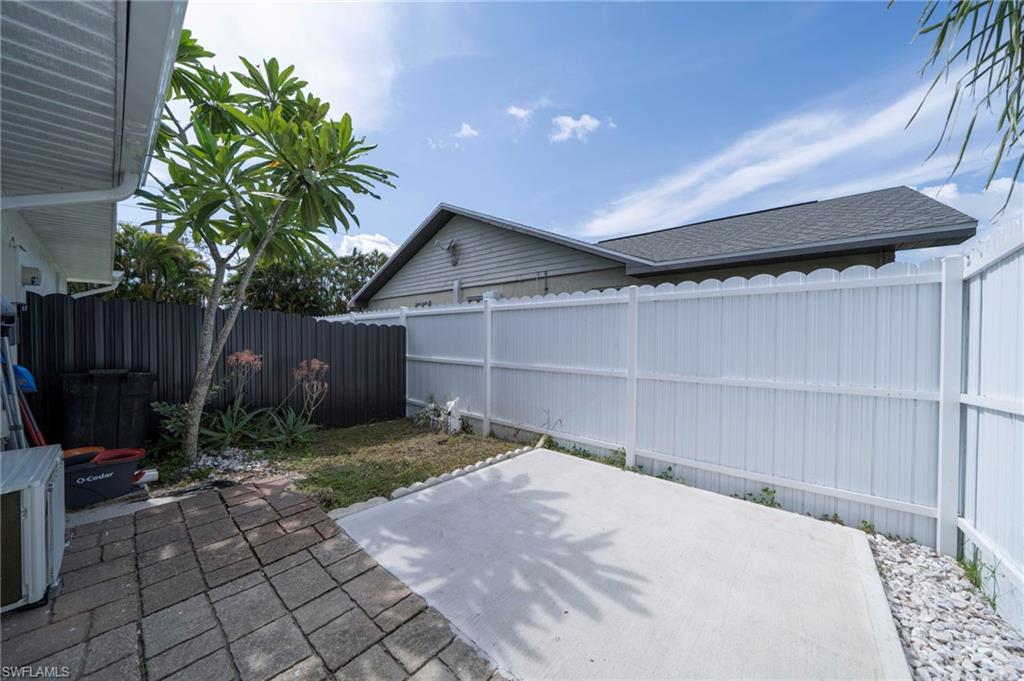 ISLAND PARK WOODLANDS - Residential