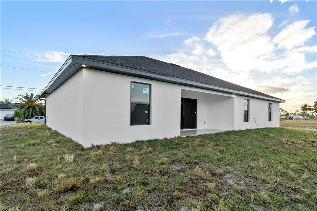 CAPE CORAL - Residential