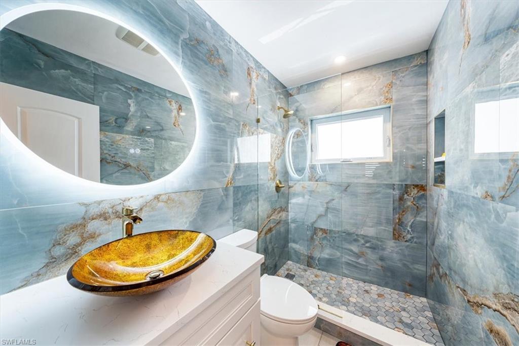 ESSEX HOUSE - Residential Lease