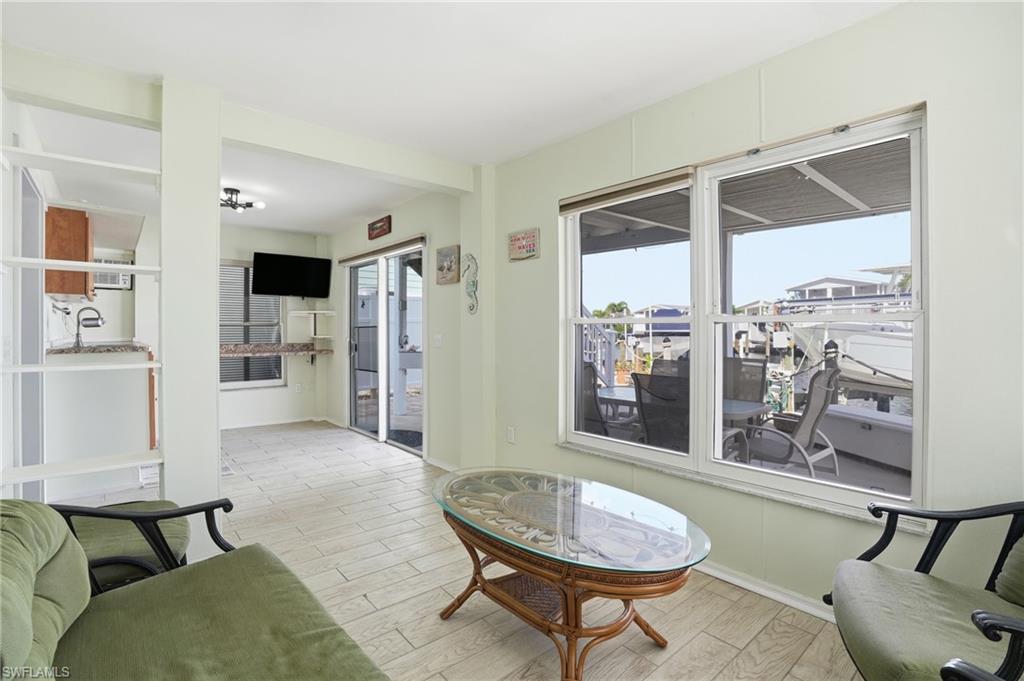 OAK STREET UNREC - Residential