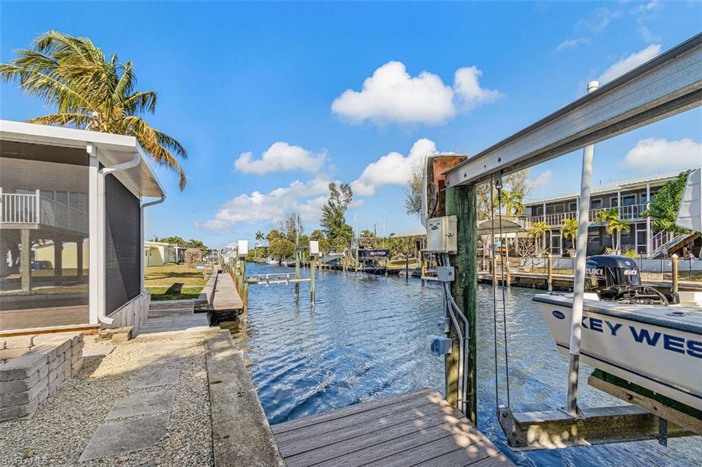 KNIGHTS BOKEELIA ISLE - Residential