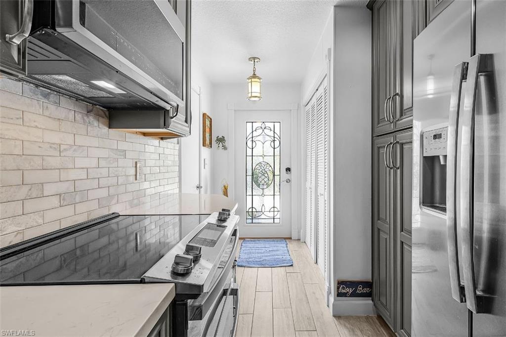 KNIGHTS BOKEELIA ISLE - Residential