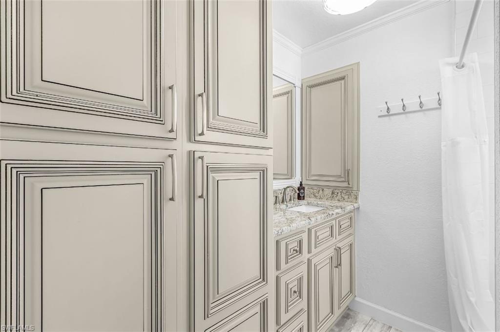 KNIGHTS BOKEELIA ISLE - Residential