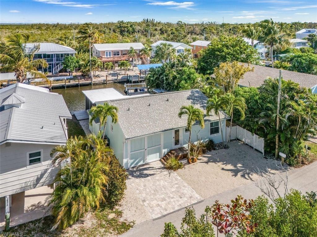 KNIGHTS BOKEELIA ISLE - Residential