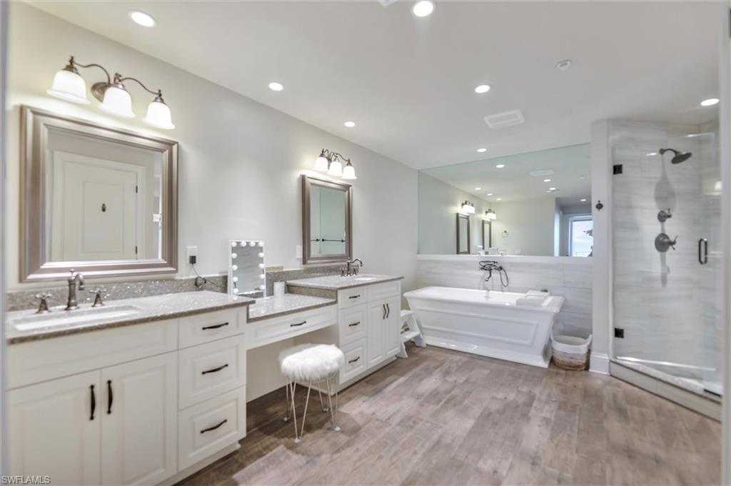 CAPTIVA BAY VILLAS CONDO - Residential