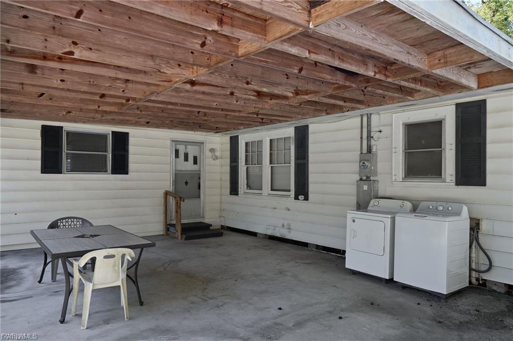 WHISKEY CREEK - Residential Lease