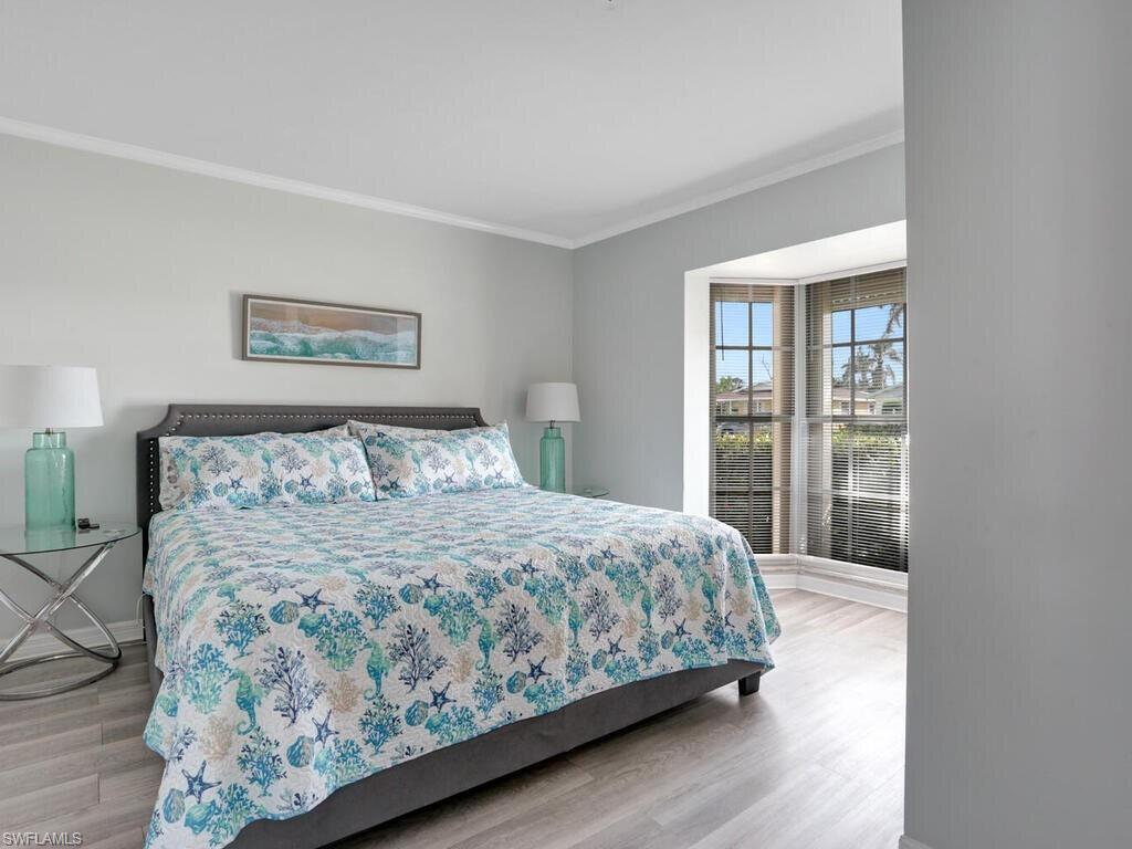 NAPLES PARK - Residential