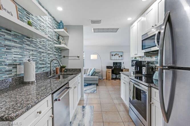 NAPLES PARK - Residential