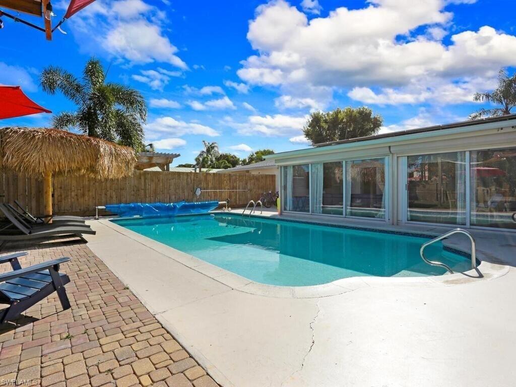 NAPLES PARK - Residential