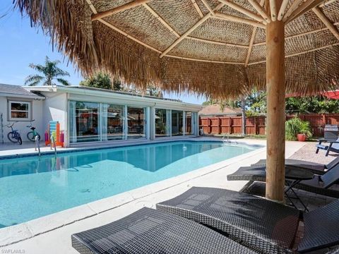 657 93rd AVE N 2 NAPLES FL 34108