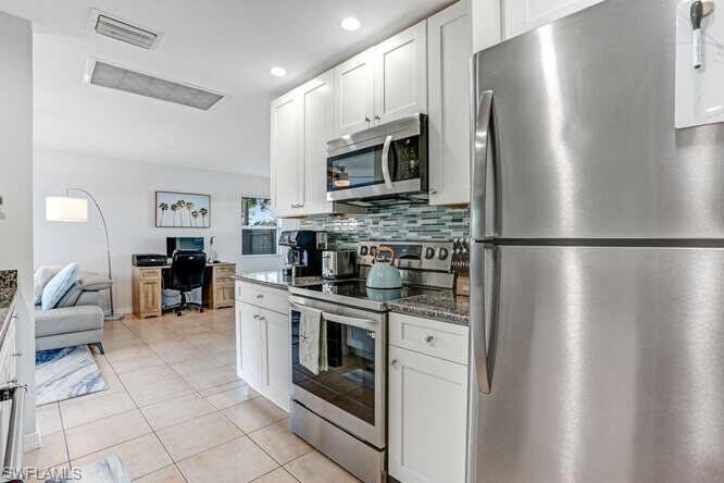 NAPLES PARK - Residential