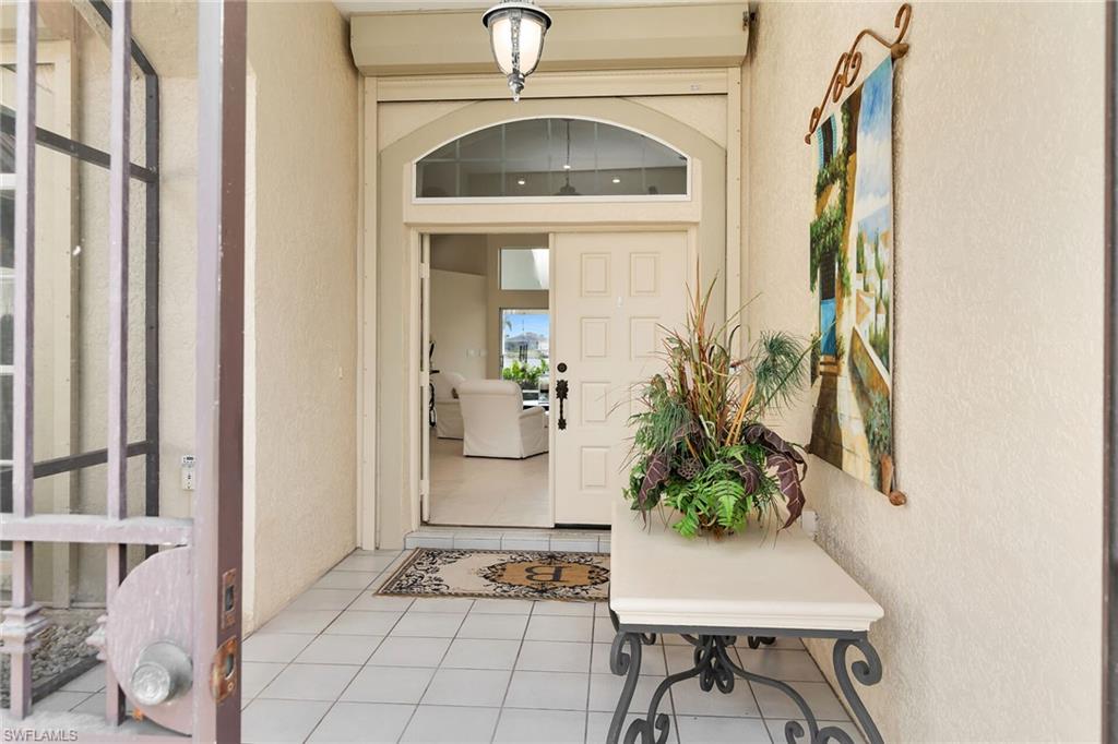 THE CAYS - Residential