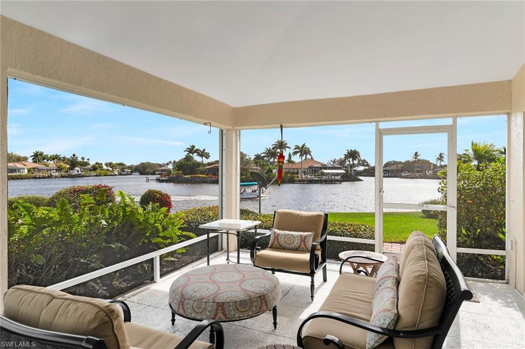 THE CAYS - Residential