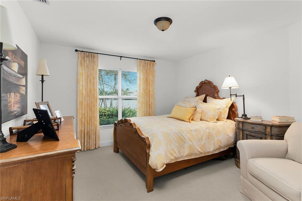 THE CAYS - Residential