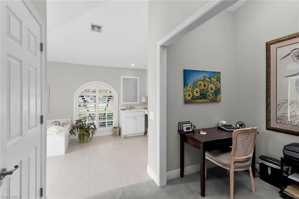 THE CAYS - Residential