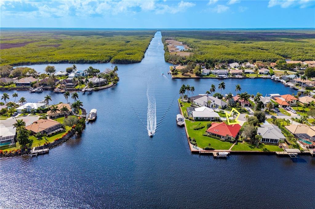 THE CAYS - Residential