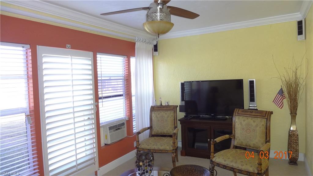 SQUARE ONE CONDO - Residential