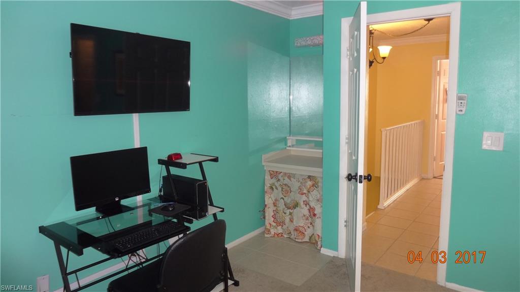 SQUARE ONE CONDO - Residential