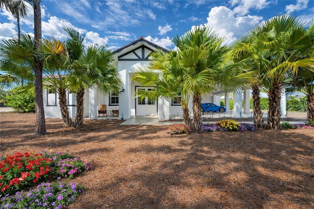 COACH HOUSE - Residential