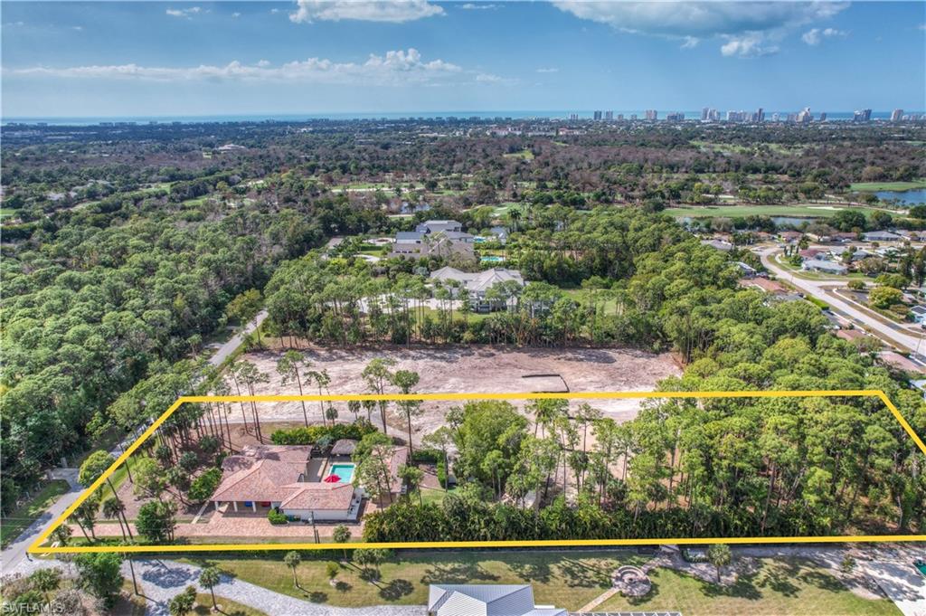 COACH HOUSE - Residential