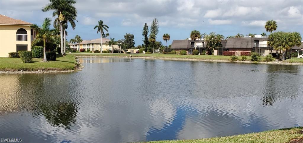 FOUNTAINS V - Residential Lease