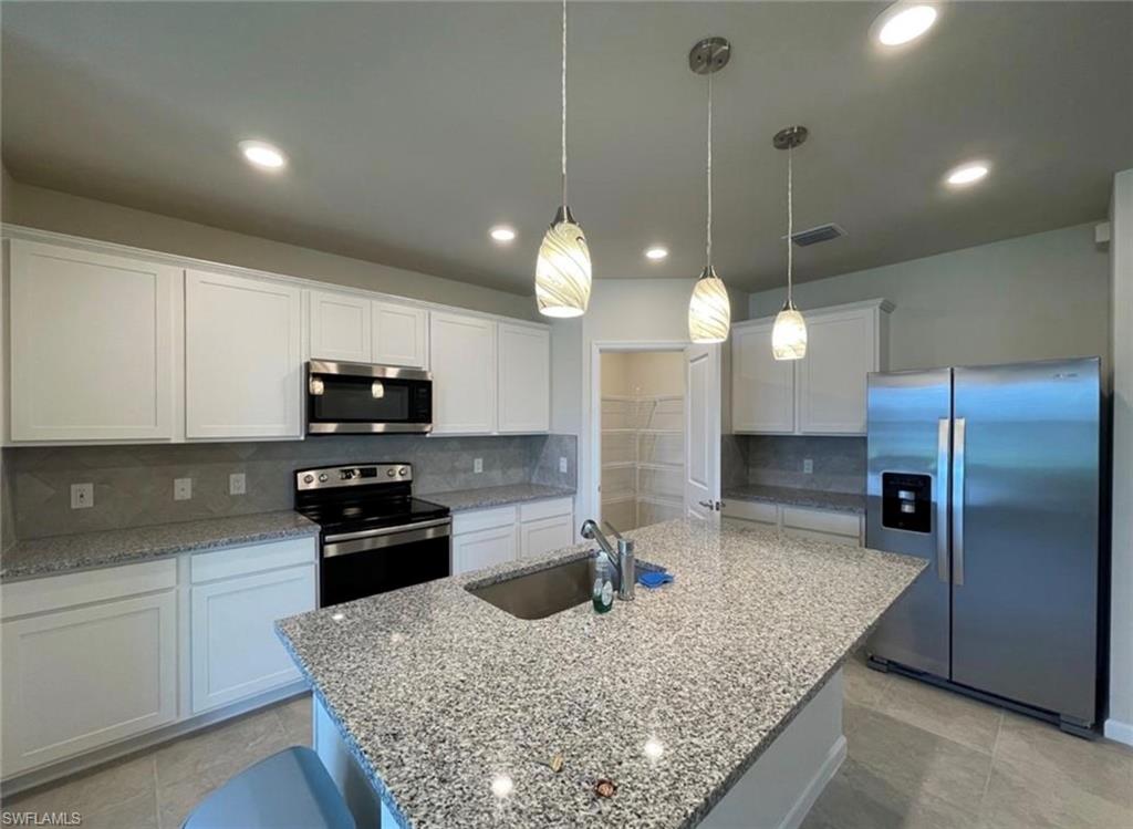 ENCLAVES AT EAGLE LANDING - Residential Lease