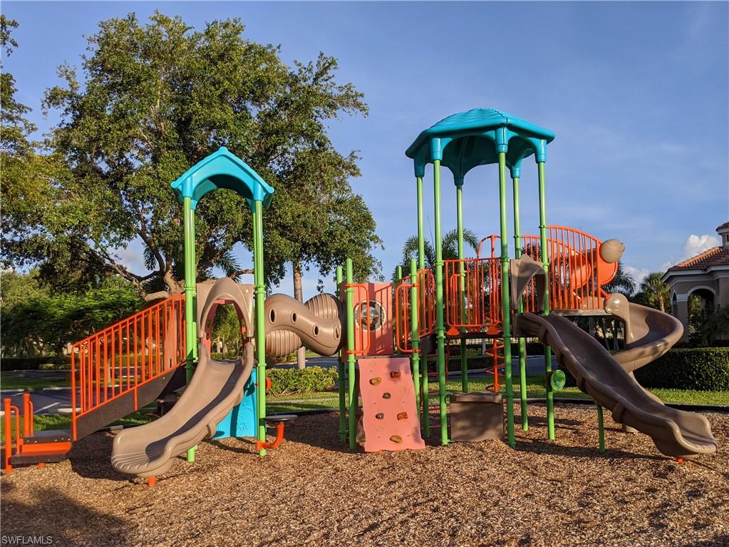 MONTEREY - Residential