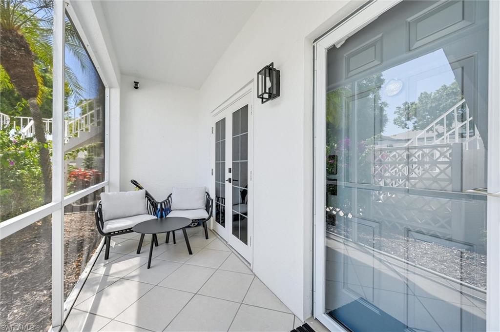 LAUREL OAKS AT PELICAN BAY - Residential Lease