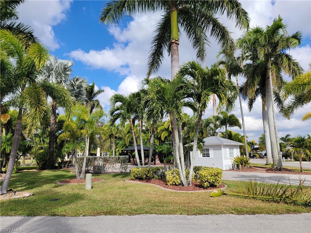 CYPRESS WOODS RV RESORT - Land