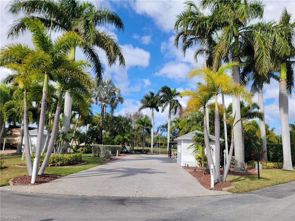 CYPRESS WOODS RV RESORT - Land