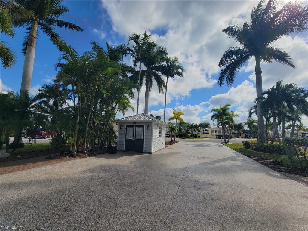 CYPRESS WOODS RV RESORT - Land